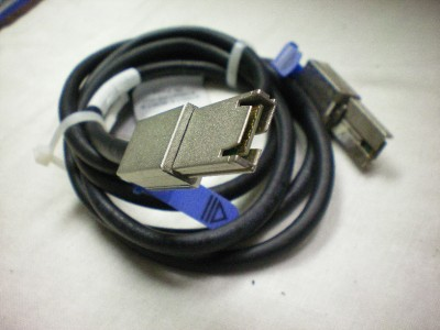 Cable SCSI server